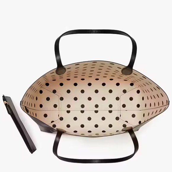 Disney X Kate Spade New York Reversible Minnie Large Tote
NWT
Authentic - Picture 4 of 16